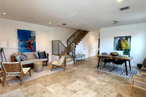 2784 SW 34th Ave, Miami FL 33133