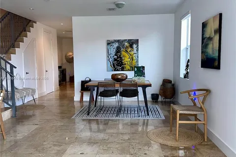 2784 SW 34th Ave, Miami FL 33133