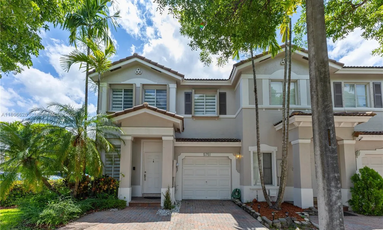 5751 NW 112th Ct, Doral FL 33178