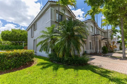5751 NW 112th Ct, Doral FL 33178
