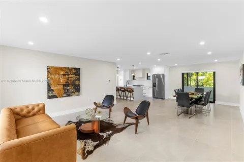 22274 SW 61st Ave, Boca Raton FL 33428