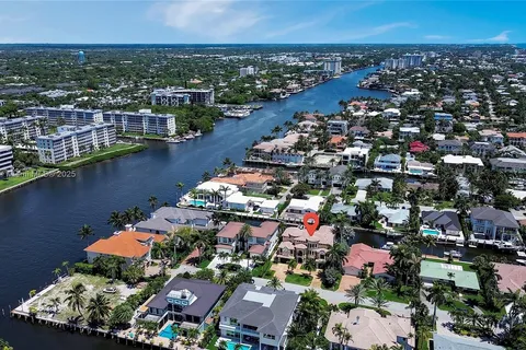 1011 Rhodes Villa Ave, Delray Beach FL 33483