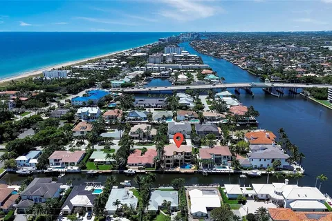 1011 Rhodes Villa Ave, Delray Beach FL 33483