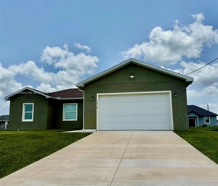 1818 Inwood RD, La Belle FL 33935