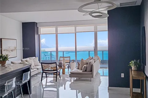 200 Biscayne Boulevard Way # 5107, Miami FL 33131