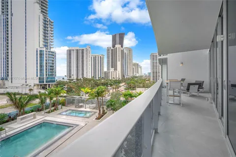 17550 Collins Ave # 603, Sunny Isles Beach FL 33160