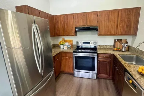 15948 E Wind Cir, Sunrise FL 33326