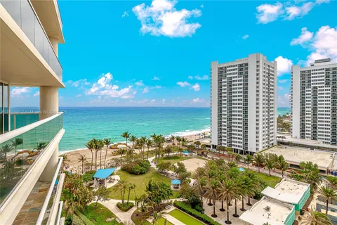 1850 S Ocean Dr # 1105, Hallandale Beach FL 33009
