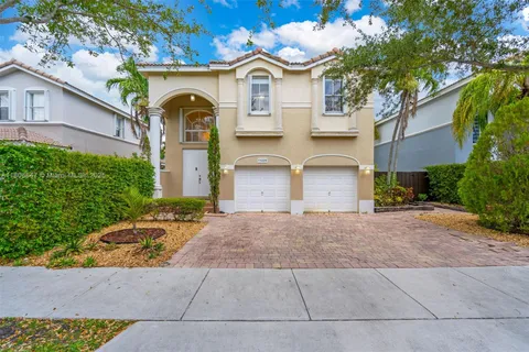 11229 NW 47th Ln, Doral FL 33178