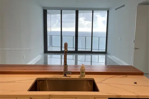 15701 Collins Ave # 1603, Sunny Isles Beach FL 33160