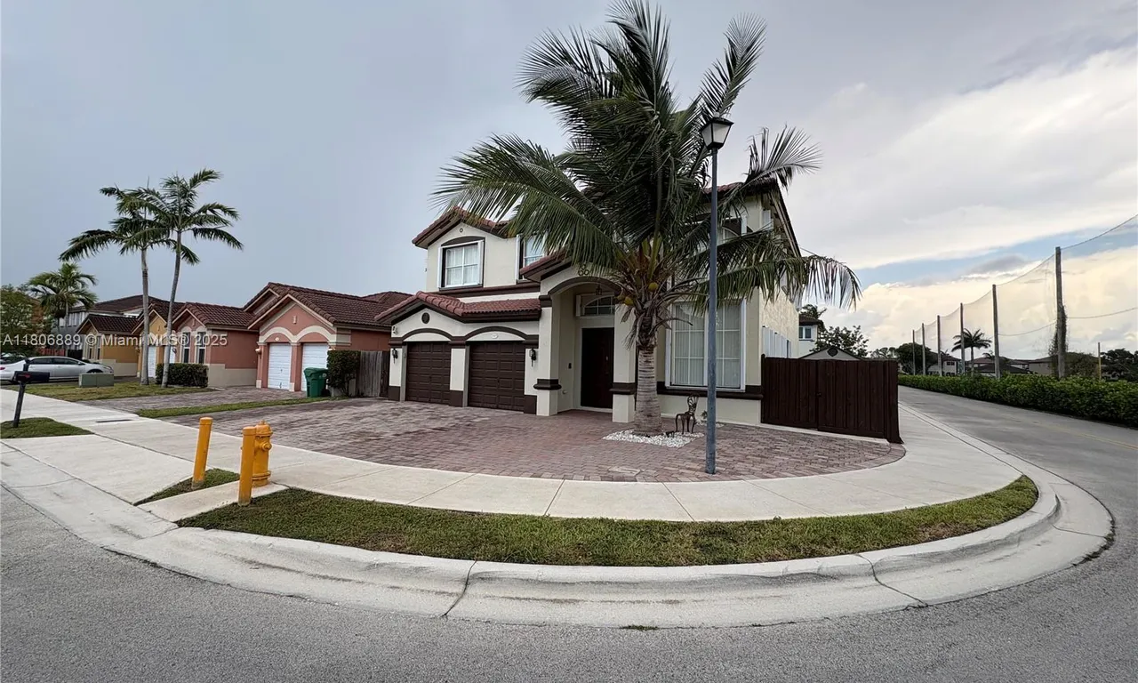15375 SW 93rd Ln, Miami FL 33196
