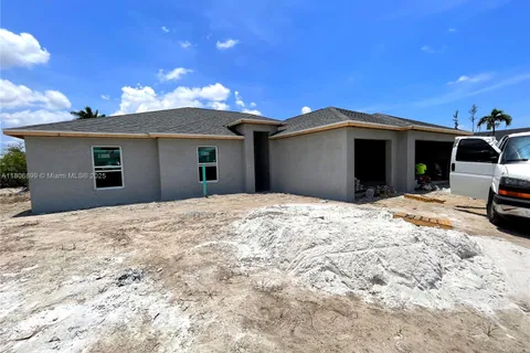 520 SW 28th St, Cape Coral FL 33914