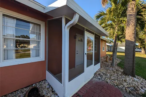 5207 Birch Dr, Fort Pierce FL 34982