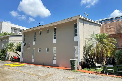 1525 NW 19th Ter # 3, Miami FL 33125