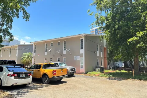 1525 NW 19th Ter # 3, Miami FL 33125