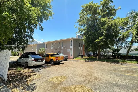 1525 NW 19th Ter # 3, Miami FL 33125
