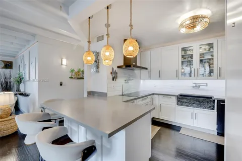 1601 S Ocean Dr # 106, Hollywood FL 33019