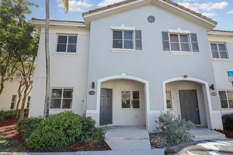 2956 SE 15th Ter, Homestead FL 33035
