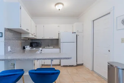 1300 Salzedo St # 4, Coral Gables FL 33134