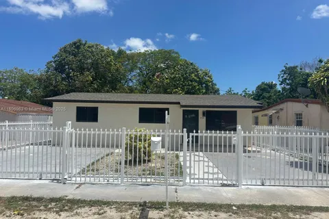 732 Burlington St, Opa-Locka FL 33054