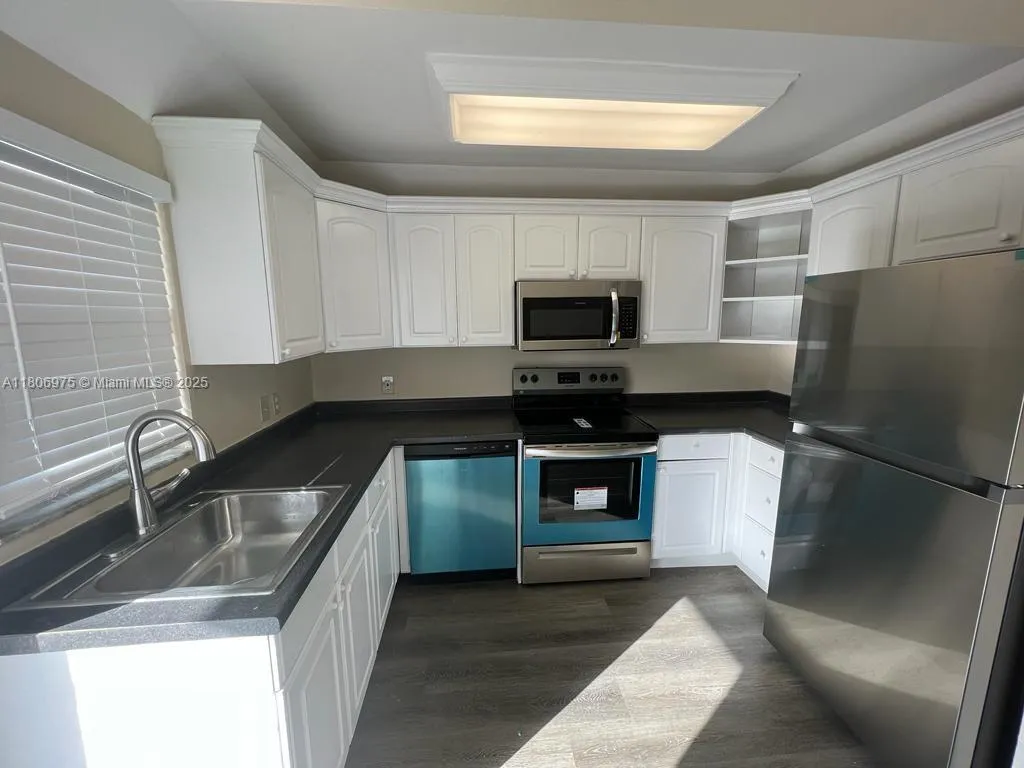 617 Ixoria Ave # 18, Fort Pierce FL 34982