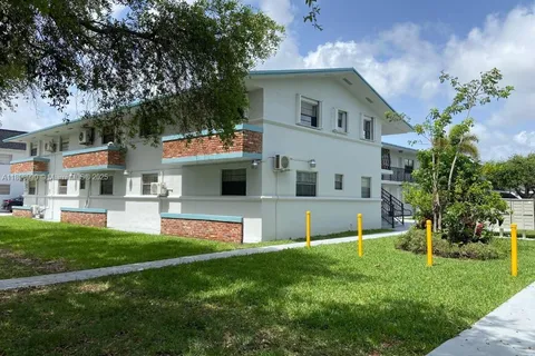 4450 SW 67th Ave # B, Miami FL 33155