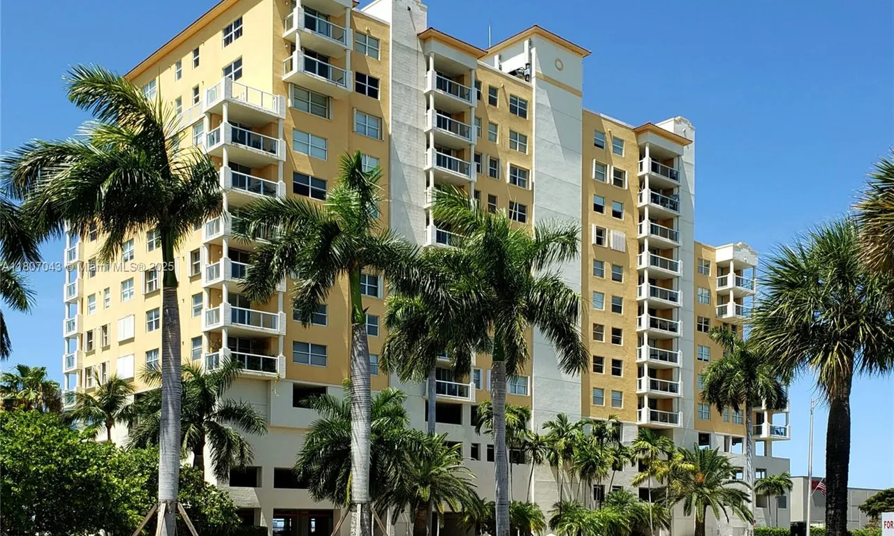 1625 Kennedy Cswy # 1207C, North Bay Village FL 33141