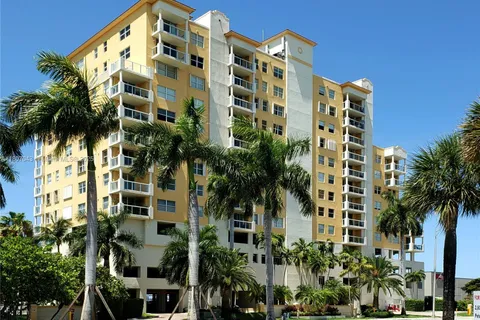 1625 Kennedy Cswy # 1207C, North Bay Village FL 33141