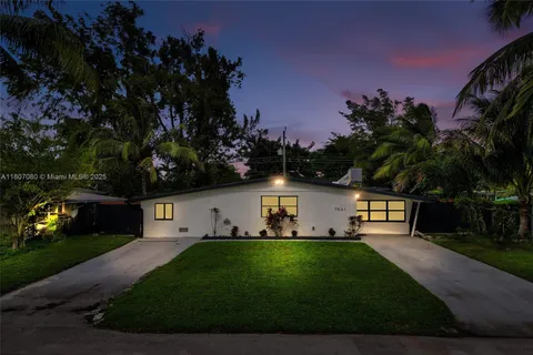 7531 Simms St, Hollywood FL 33024
