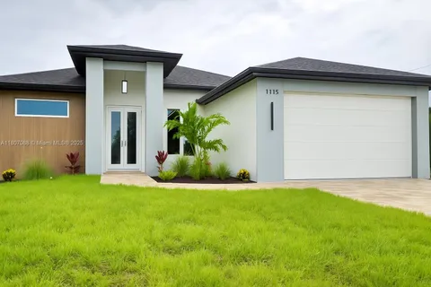 1115 NW 19th pl, Cape Coral FL 33993