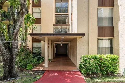14301 N Kendall Dr # 208B, Miami FL 33186