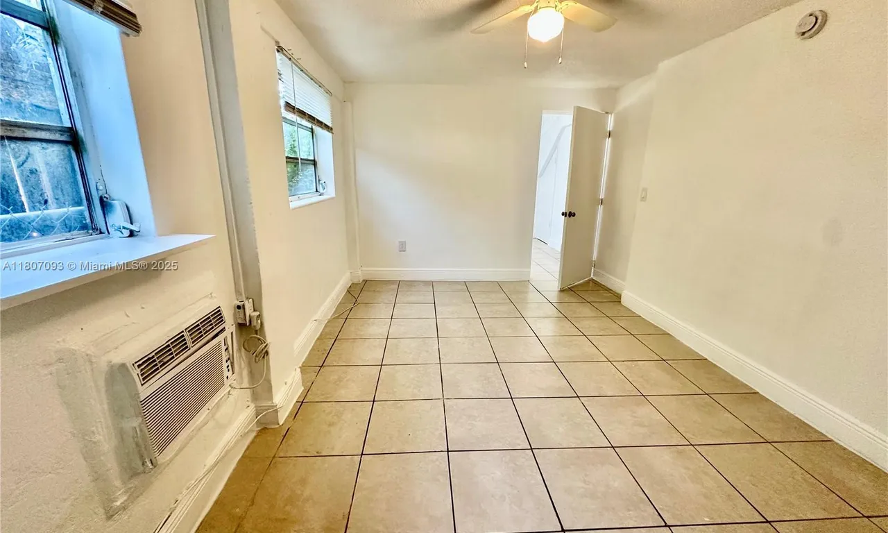 2306 NW Flagler Ter # 2, Miami FL 33125