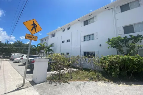 13700 NE 6th Ave # 309, North Miami FL 33161