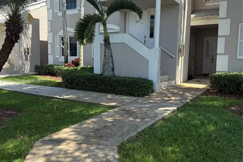 2634 SE 21st Ct # 203, Homestead FL 33035