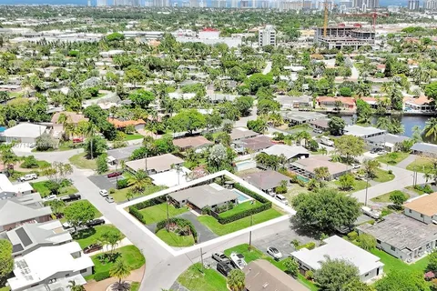 3440 NE 17th Ave, Oakland Park FL 33334