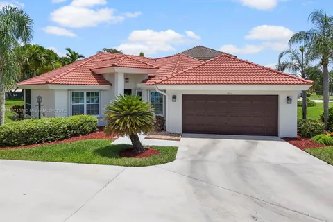 2703 Augusta Dr, Homestead FL 33035