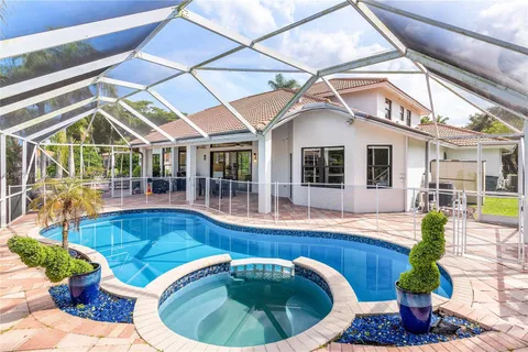 7056 NW 67th Ter, Parkland FL 33067