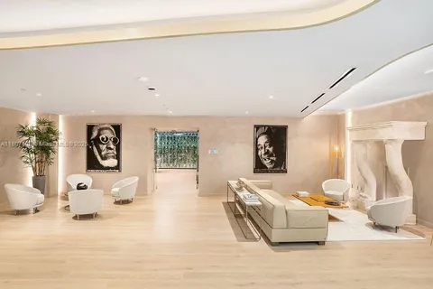 1000 Brickell Plz # 2705, Miami FL 33131
