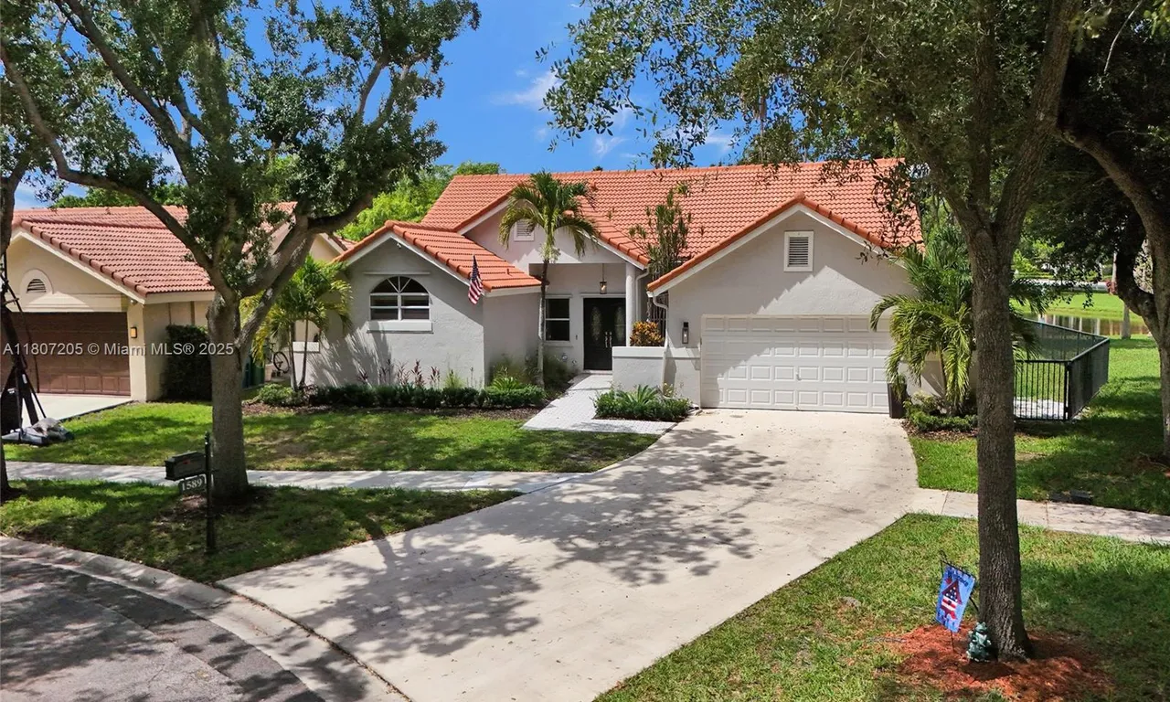 1589 Eastlake Way, Weston FL 33326