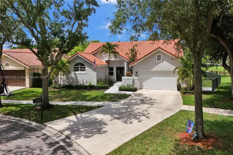 1589 Eastlake Way, Weston FL 33326