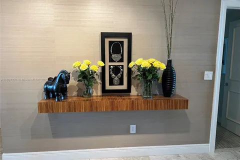 785 CRANDON BL # 1404, Key Biscayne FL 33149