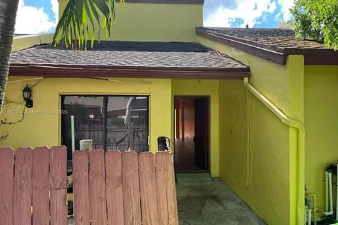 6728 NW 29th Ln, Fort Lauderdale FL 33309