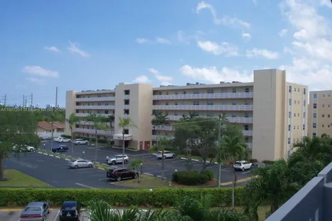 200 SE 5th Ave # 507, Dania Beach FL 33004