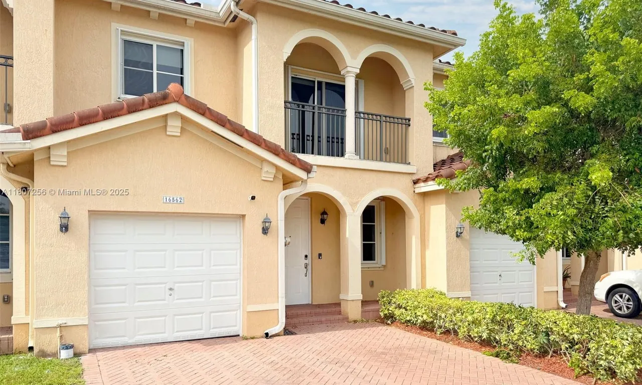 16562 SW 71st Ter # 16562, Miami FL 33193