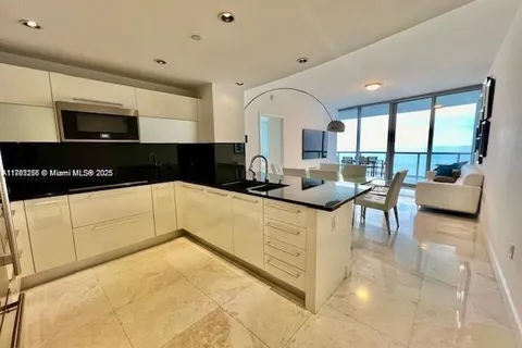 17121 Collins Ave # 1007, Sunny Isles Beach FL 33160