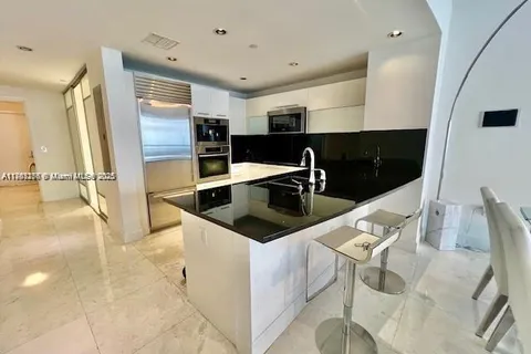 17121 Collins Ave # 1007, Sunny Isles Beach FL 33160