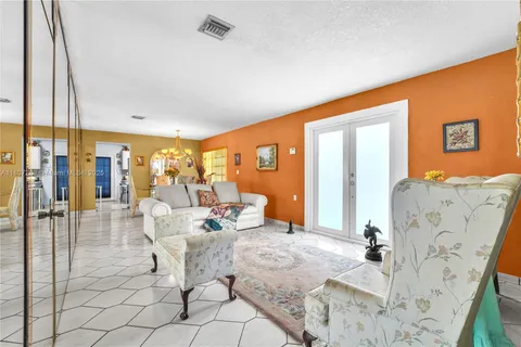 19704 NW 48th Ct, Miami Gardens FL 33055