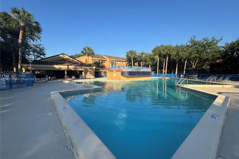 15569 N Miami Lakeway N # 204, Miami Lakes FL 33014