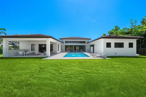 17214 SW 92nd Ave, Palmetto Bay FL 33157