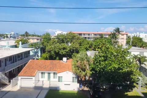 7850 Byron Ave # 403, Miami Beach FL 33141
